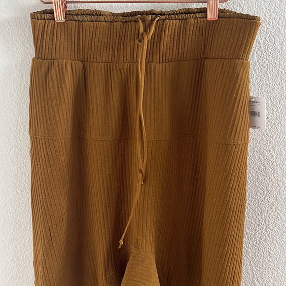 NWT Free People FP Movement Can't Handle This Harem in High Atlas Small - Picture 6 of 9